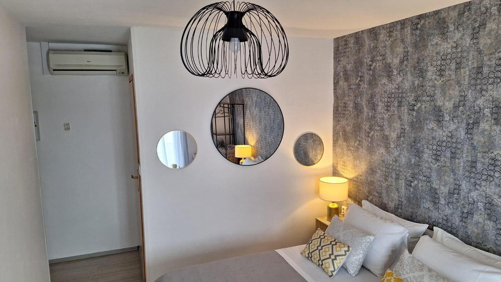 Apartments And Rooms With Parking Space Hvar - 13161 흐바르 객실 사진