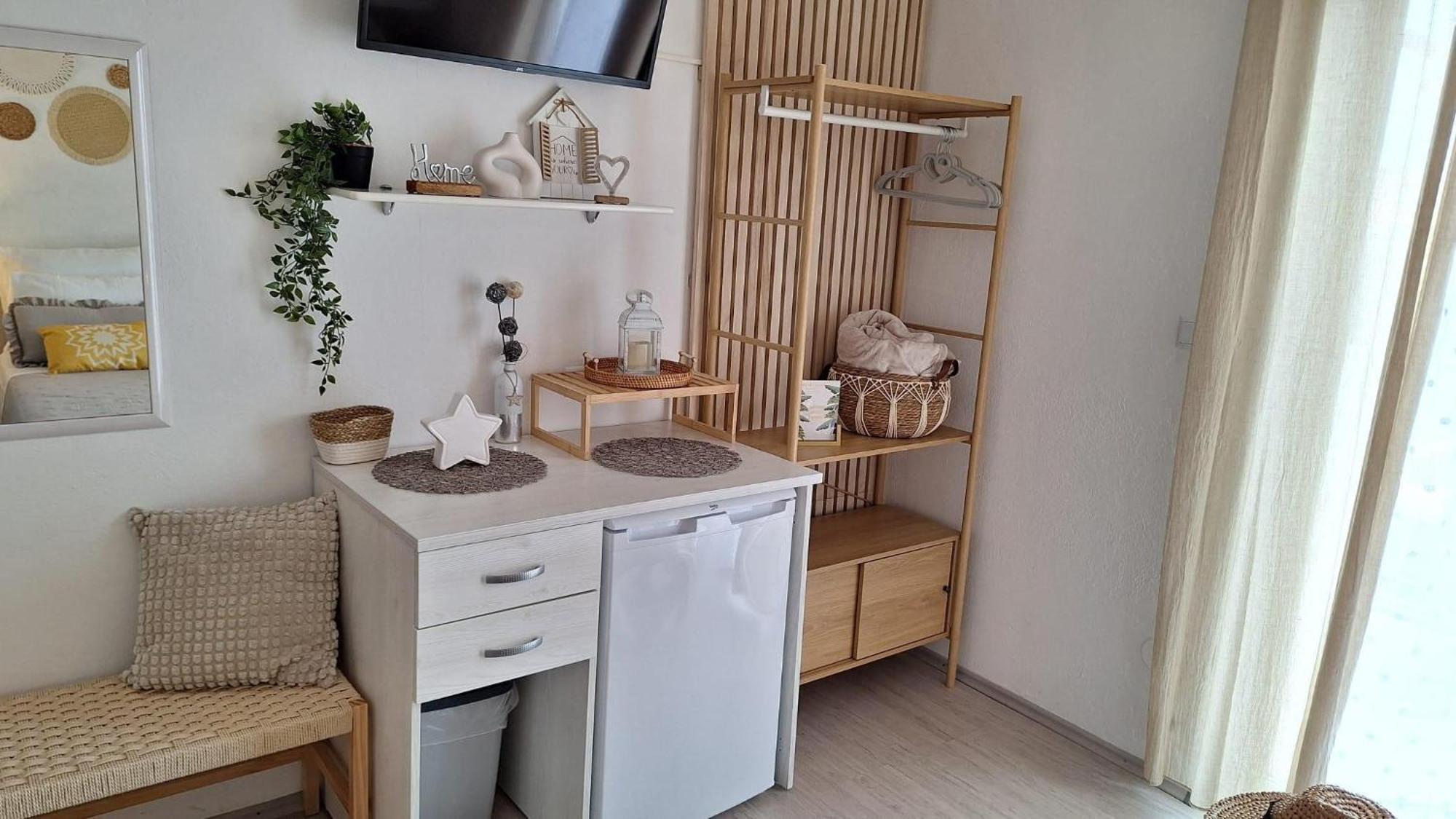 Apartments And Rooms With Parking Space Hvar - 13161 흐바르 객실 사진